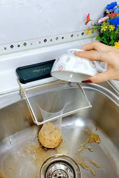 Install a filter like this next to the sink. The foldable stand can filter garbage and dry towels. Install one in the sink and you will never clog the sewer again #kitchen#SinkFilter