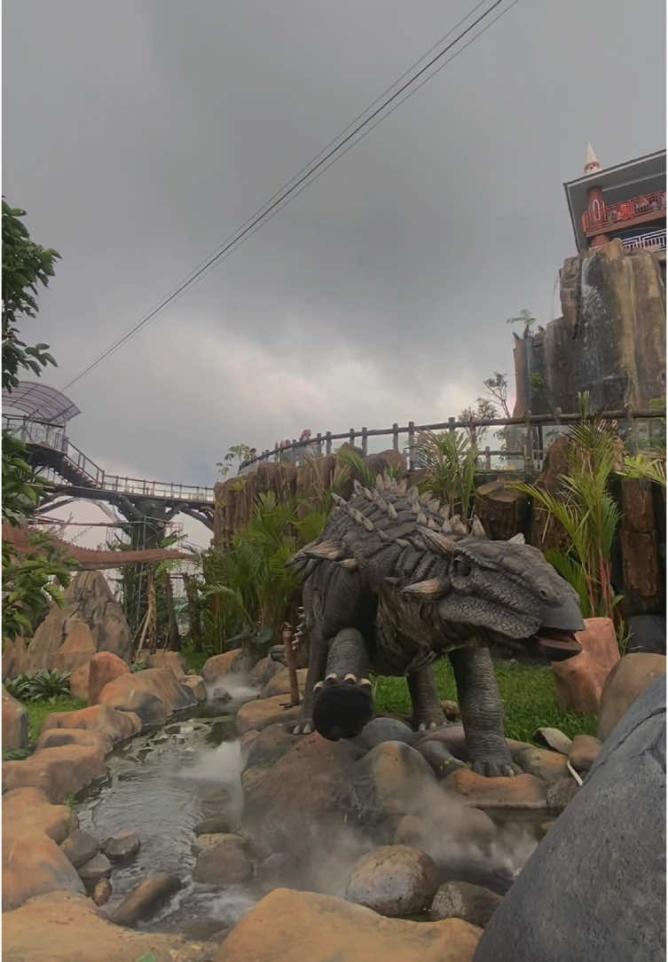 DINOWORLD SANTERA #fyp #wisatabatu #wisatamalang #florawisatasanteradelaponte #santera #rekomendasiwisatabatu @Florawisata.santerra 