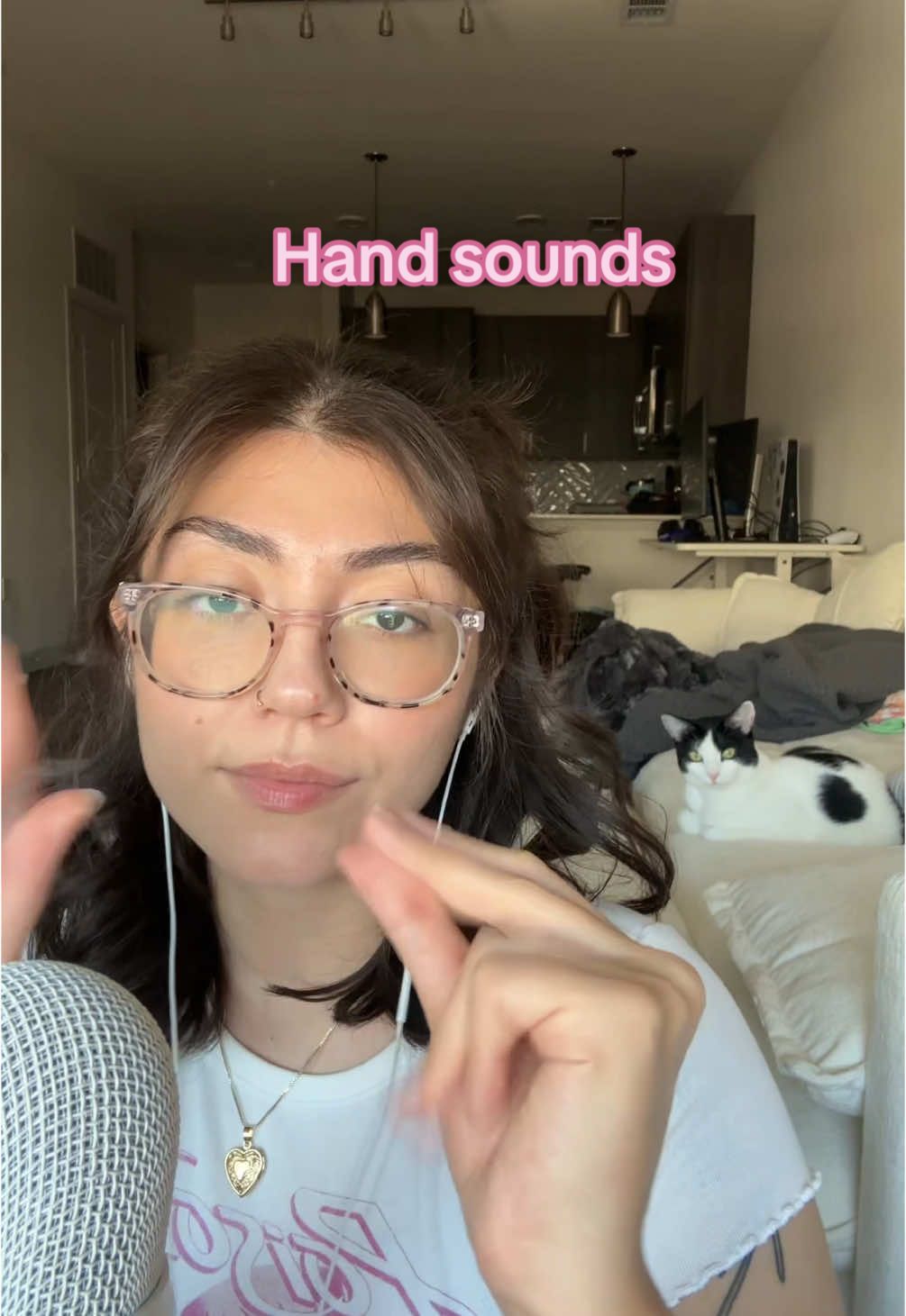 💓💓💓 #asmr #asmrsounds #tingles #asmrtiktoks #fastasmr 