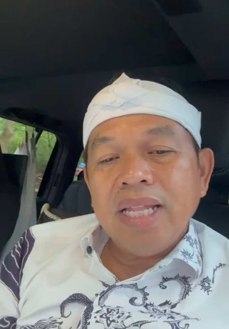 Untuk seluruh masyarakat, mohon maaf bila saya belum maksimal memberikan bantuan. Semoga kedepan kita tata dan kita bangun sistem sehingga masyarakat yang terdampak musibah mudah mendapat akses pertolongan #dedimulyadi #kangdedimulyadi #banjir #sukabumi #cianjur 