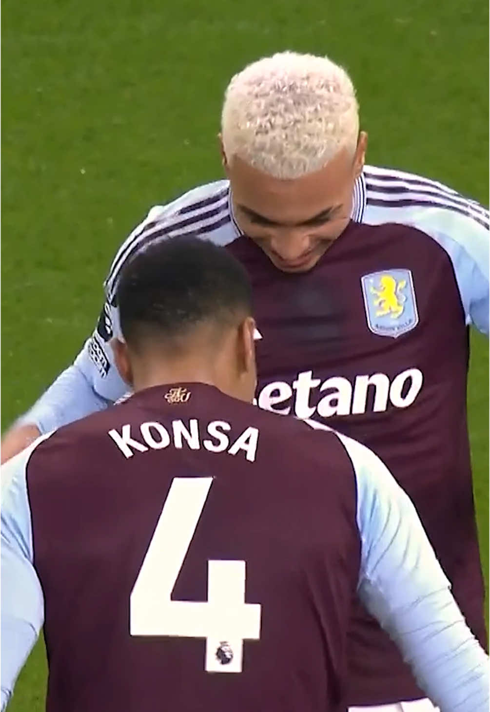 Wait, they don’t love you like I love you 🕺 #astonvilla #AVLBRE