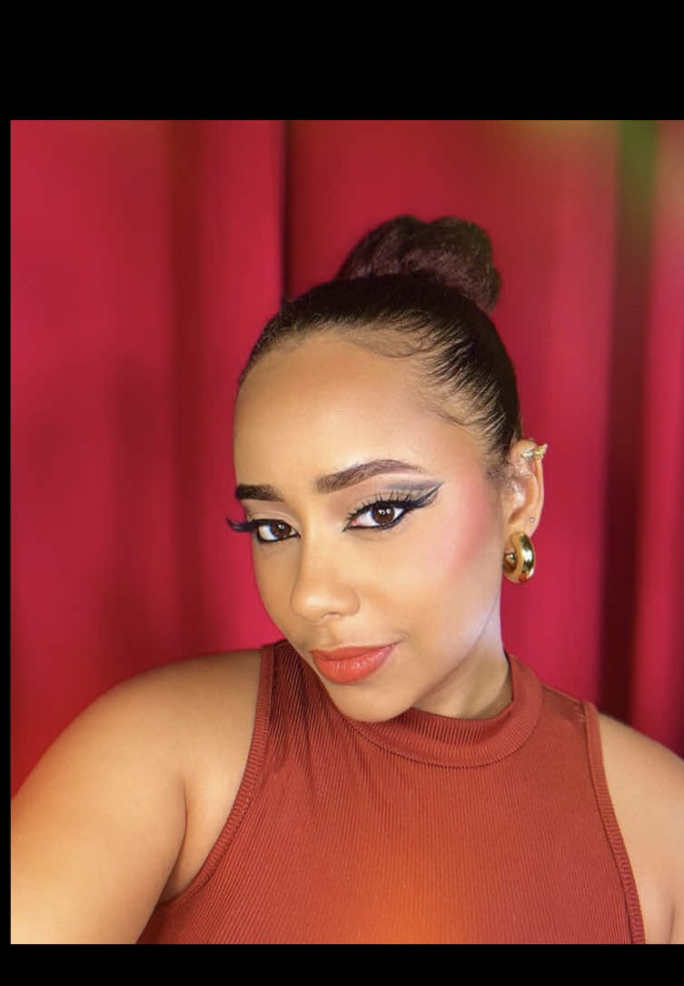 😎🤎 #makeupartist #makeuptransition #transition #makeup #fyp 