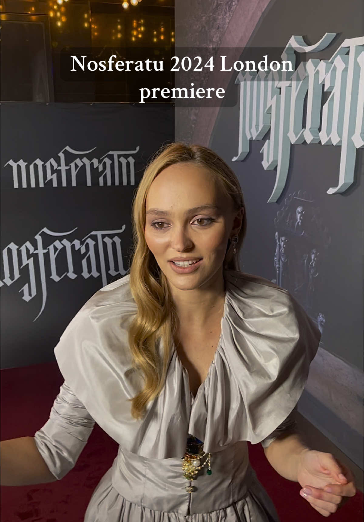 Your sign to go to that premiere!! #lilyrosedepp #billskarsgård #nosferatu #willemdafoe #nicholashoult #emmacorrin #filmpremiere #london