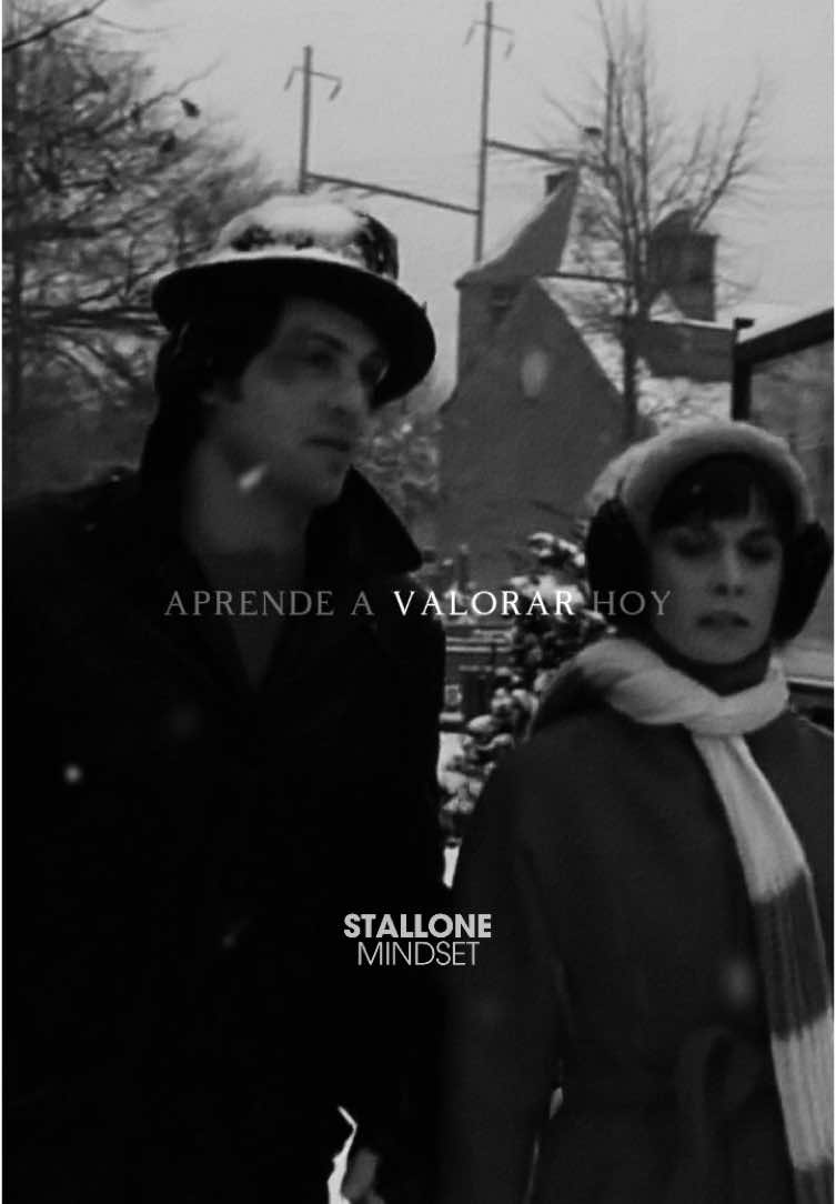 Parte 100 | Lo que tienes ahora podría ser todo lo que siempre quisiste tener. No lo descubras cuando ya no esté.  🎙️ Sylvester Stallone  #motivación #sylvesterstallone #rockybalboa #consejodevida #inspiracion #mindsetmotivation #stallonemindset #superacionpersonal 