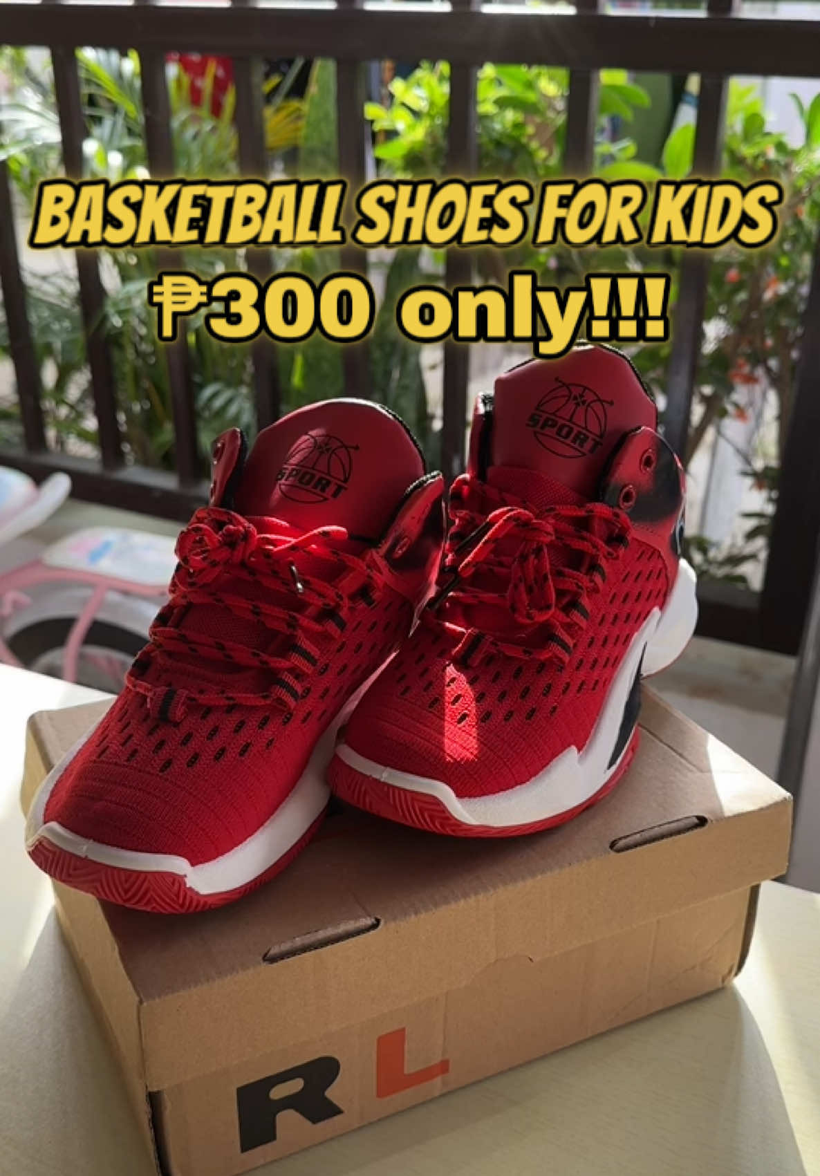 Basketball shoes for Kids ! Sobrang sulit nito perfect pamasko ng bagets.. #basketballshoes #basketballshoesforkids #kidshoes #kidsrubbershoes 