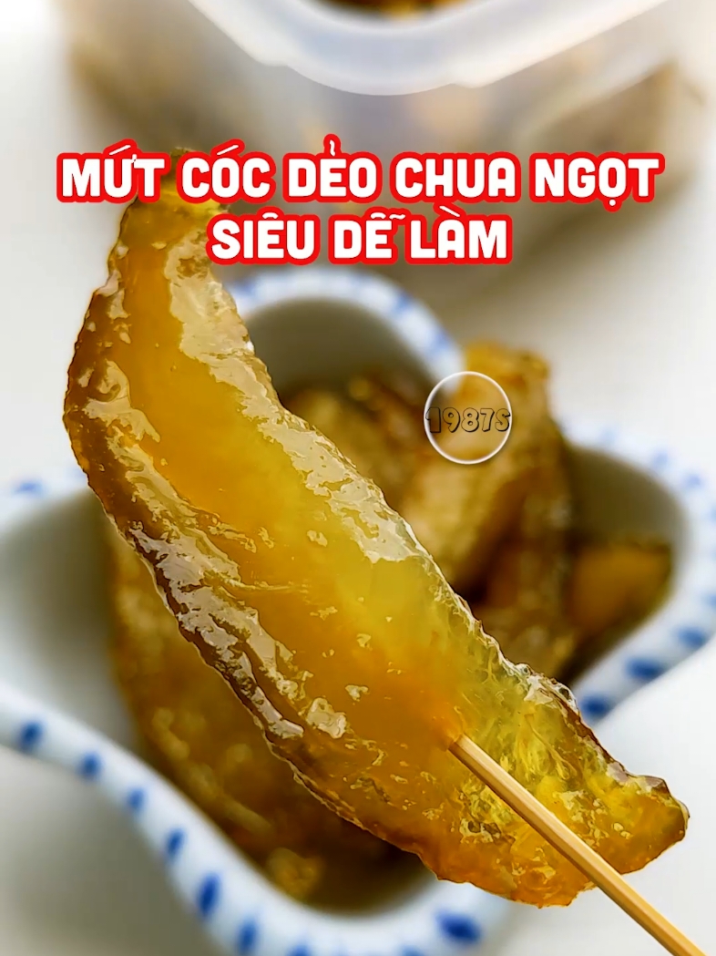 Trả lời @gn.tt.i.tn nhà bạn có cây cóc không😁 cóc làm mứt dẻo ngon mà cũng dễ như khế luôn nè. #1987s #mứt #monngon #LearnOnTikTok #ancungtiktok 