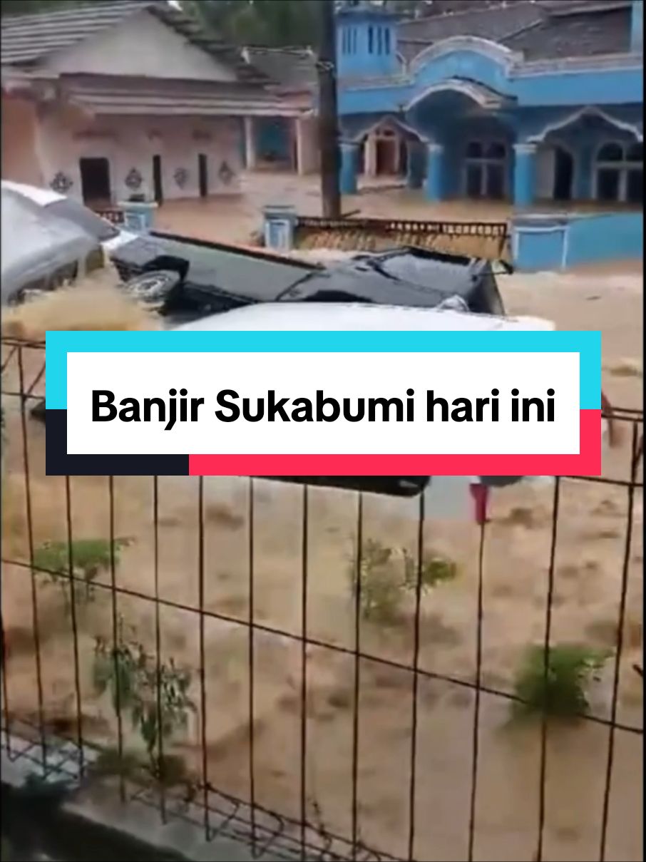 Banjir Pelabuhan Ratu Sukabumi hari ini. Semoga Allah senantiasa melimpahkan Rahmat & pertolongannya pada Saudara2 kita yang terdampak Banjir. Dan Pemerintah setempat & pusat sigap memberikan bantuan pd mereka. #banjir #banjirbandang #pelabuhanratu #sukabumi #jawabarat #banjirsukabumi #banjirhariini #musibah #bencanaalam #CapCut 