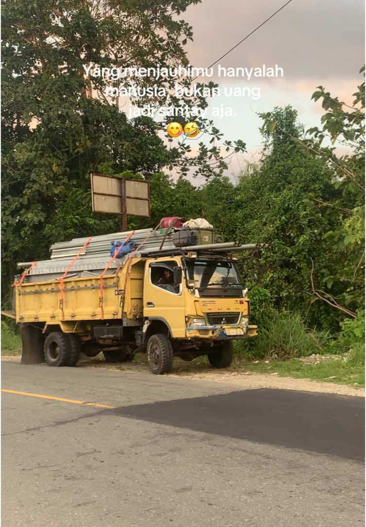 Gimn gimn 😂 #masukberandafyp #truck4x4papua #baperanskip #papua #truck4x4papua #dilarangbaper #tersinggungterlibat #papuatiktok #transjayapurawamena #japrax @Mail 