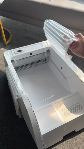 GAME CHANGER#automaticlitterbox #litterrobot #catlitterbox 