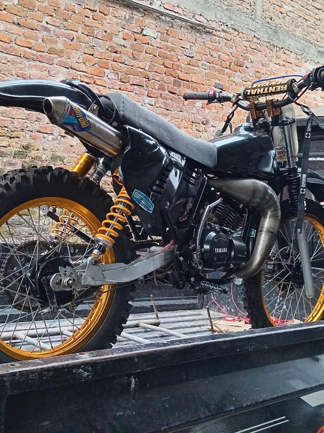 pokokk gas terus ,terima segalanya modif custom ok🔥 #vintage #vintageenduro #2stroke #yamahaking #rxking #2strokelover #rxkingindonesia #rxking135cc #trail #trailvintage #twostroke #racing #cdi #limiter 