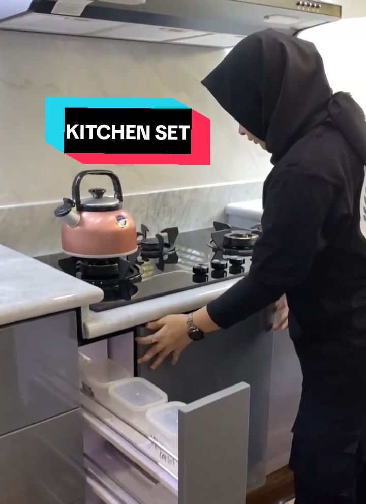 Kitchen Set: Fungsional, Stylish, dan Memikat #fypp #fypdong #fy #fypage #fypage #fyppppppppppppppppppppppp #fyyyyyyyyyyyyyyyy #fypシ゚viral🖤tiktok #desain #desaininterior #fyyyyyyyyyyyyyyyy #interiormurah #kitchenset 
