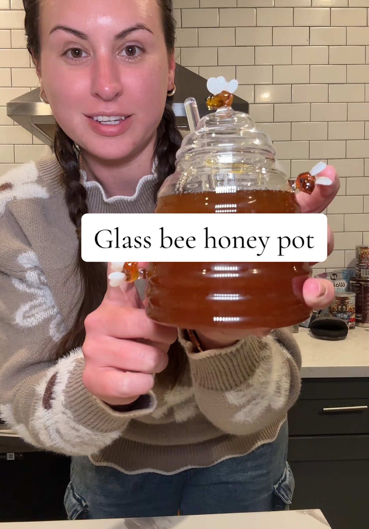 🐝🍯#honeyjar #honeycontainer #glassjar #bees #honey #coolgifts #beegifts #tiktokshopholidayhual 