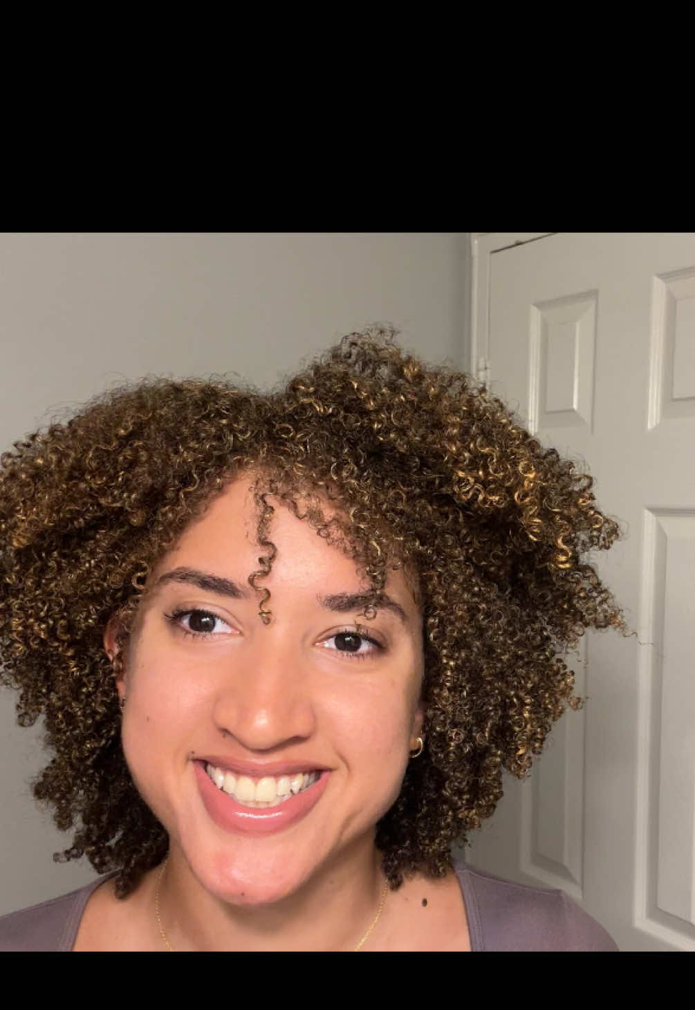 Just for fun 😁 #myfirsttiktok#curlyhairroutine #curlyhair#afrolatina #gottaloveit #inventando 