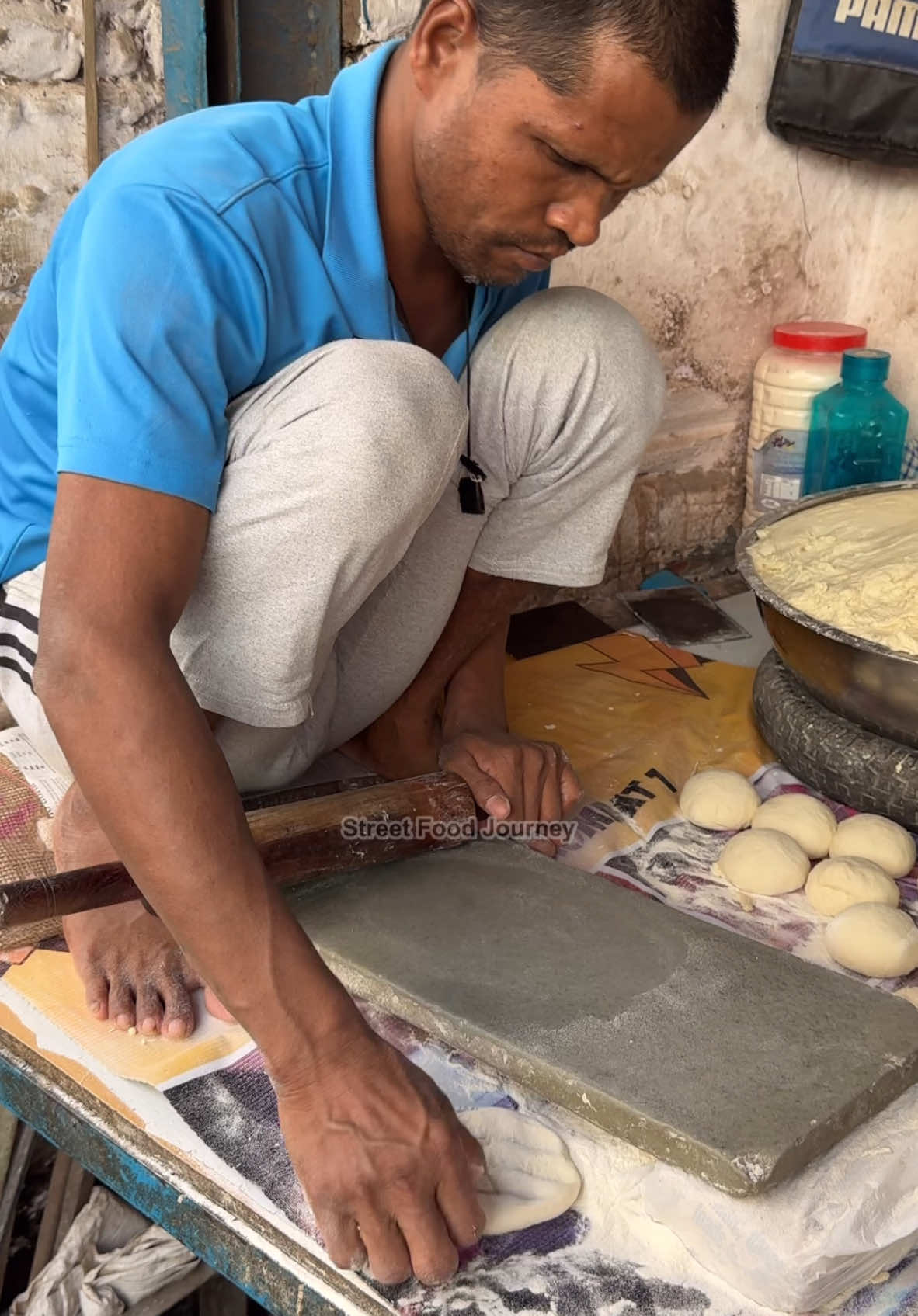 How To Make Handmade Bread In Delhi - Indian Street Food 🔍 Business name  Handmade Bread 📍Address New Delhi, India  💵 Price  20 Rupee/$ 0.25 USD #streetfood #india #viral #fyp 