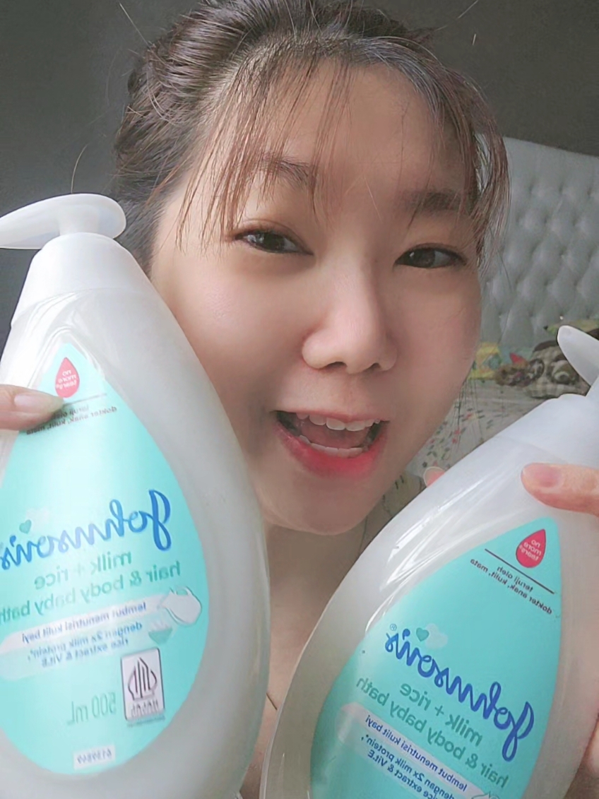 Replying to @ayanknya_kamuuu lagi pada promo nihh mom yg milk n rice, yuk nyetokk #babylotion #johnsonsbaby #fyp 