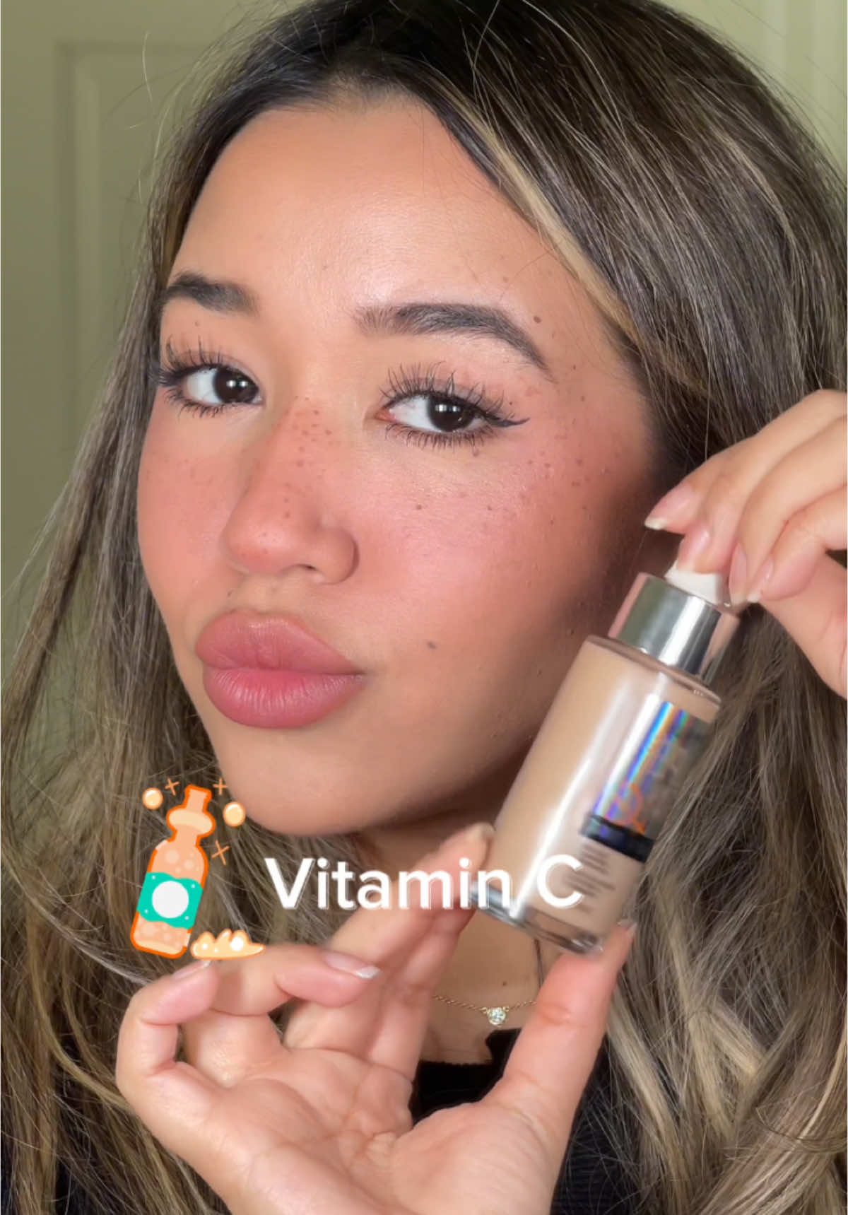 Everyday flawless skin with @Maybelline NY #maybelline #superstay #skintint #foundation #everydaylookmakeup #paratilatino #easymakeuptutorial #maquillajetutorial #everydaymakeup 