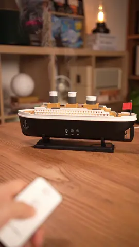 The cruise ship-shaped desktop humidifier can emit fragrance in the room, which is beautiful and soothing. #tiktokshopblackfriday #tiktokshopcybermonday #usa_tiktok #spotlightfinds #holidayhaul #desksetup #humidifier #christmas #winter #gift 