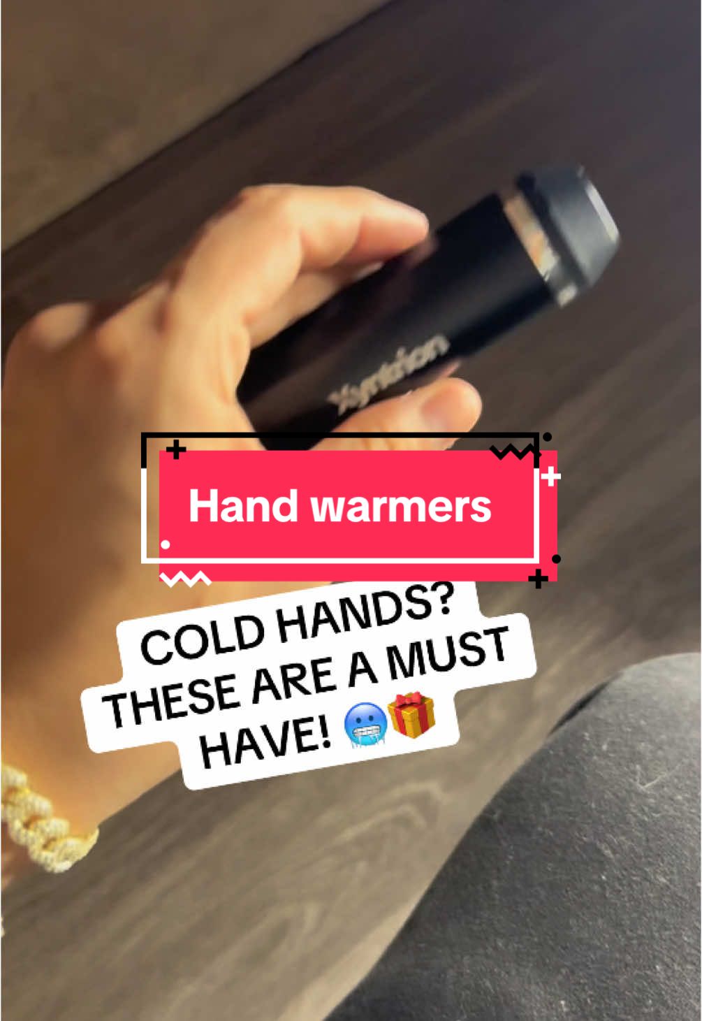 These hand warmers are the perfect gift and they are the best thing to have now that its cold outside! #handwarmers #christmasgift #stockingstuffers #tiktokshopholidayhaul #TikTokShop 