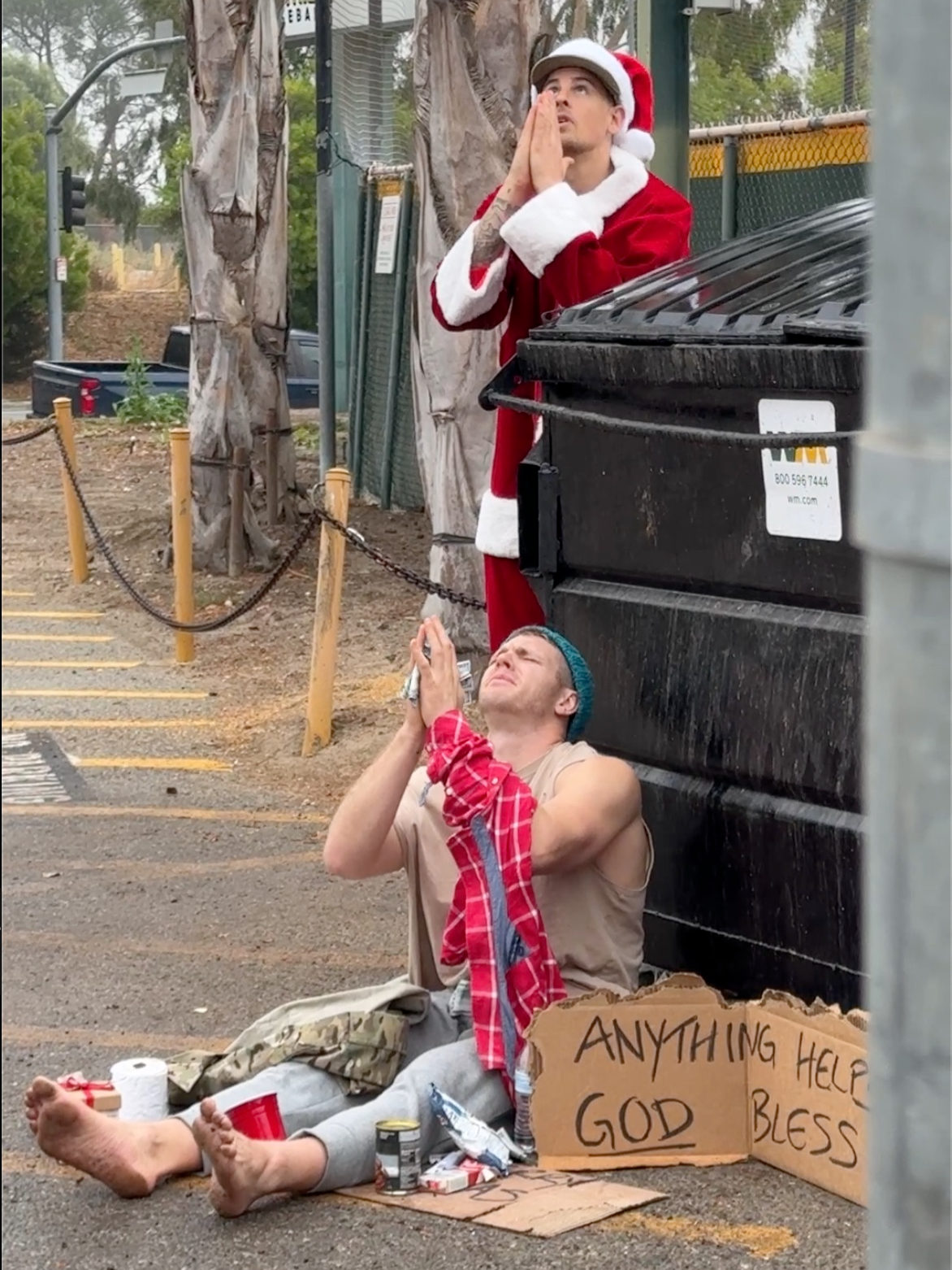 Soldier surprises homeless brother in time for Christmas ❤️ PART 1 #viralvideo #fyppppppppppppppppppppppp #fyp #surprise #military #Homecoming #blessed #brother