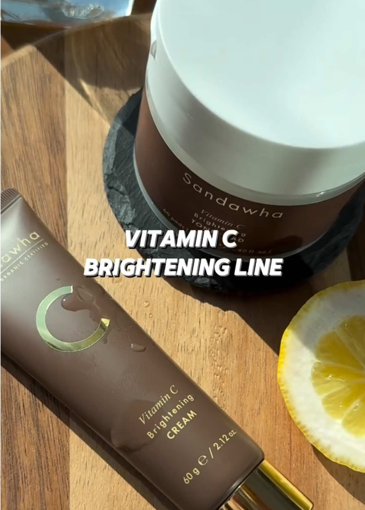 A lovely review by @koralina.kr (ig)🤍 Discover Sandawha Vitamin C Brightening Line! ⭐️ #sandawha #skincare #vitaminc #brightening #kbeauty #review 