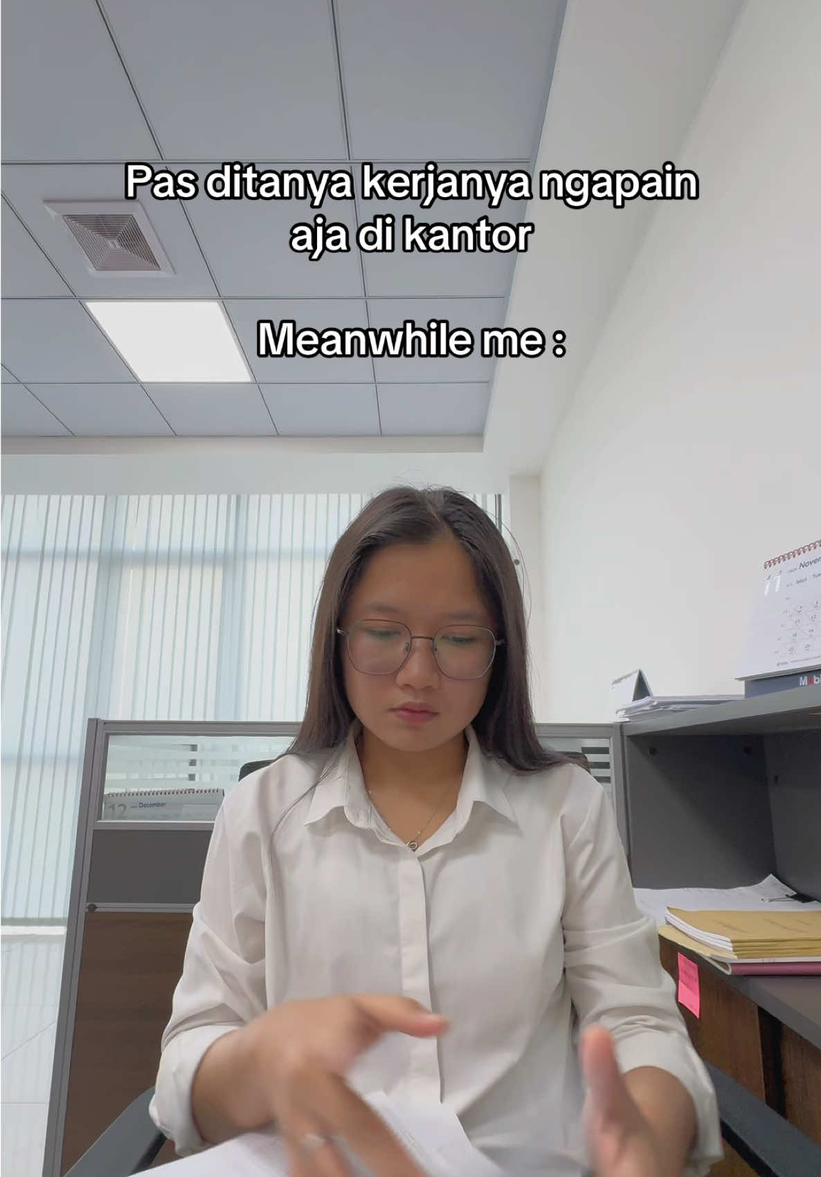 Duduk + mainan stapler pewee sekali #work #worklife 