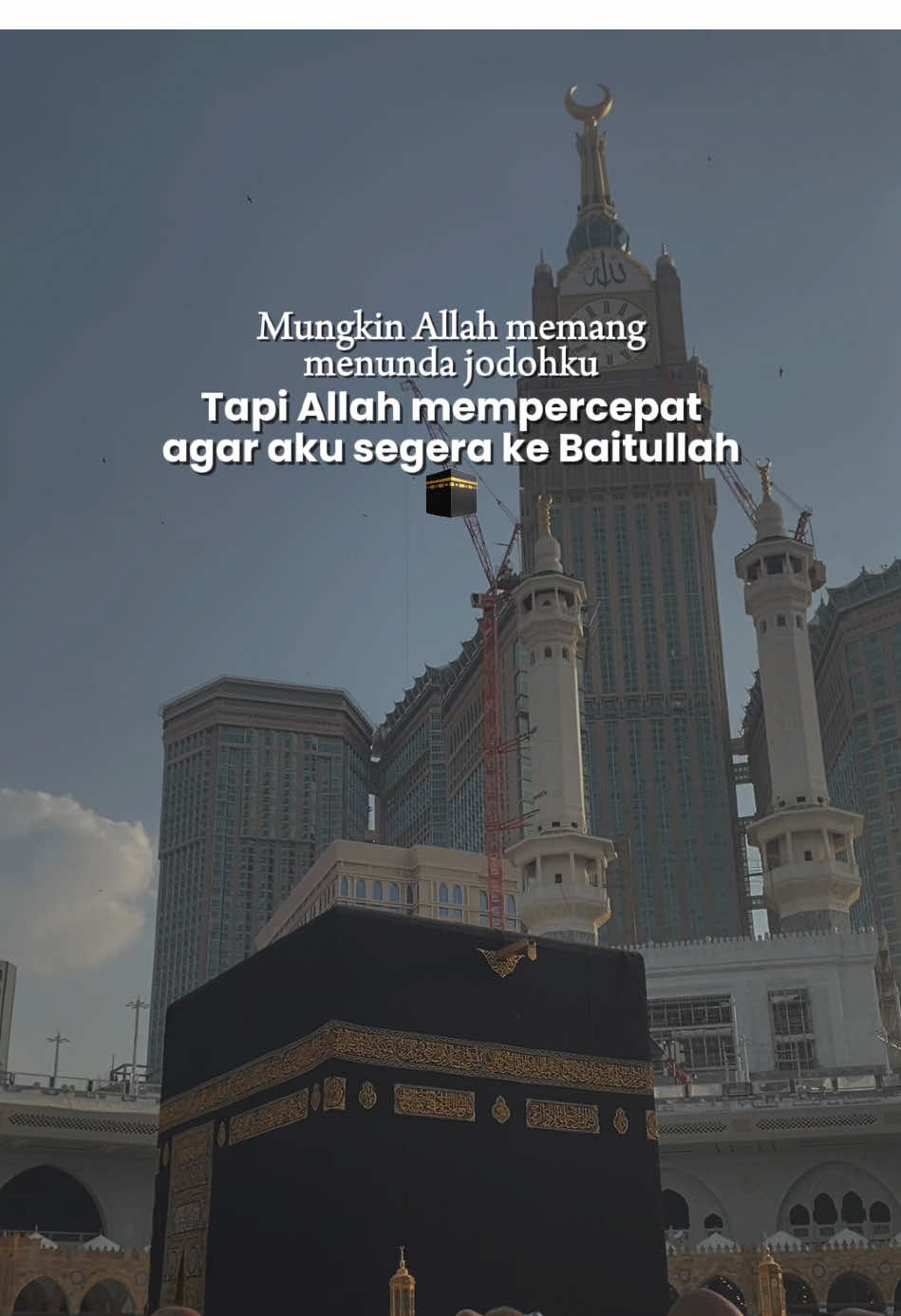 2024 mungkin emang tertunda impian buat nikah, calon aja belom ada juga. Tapi yang bikin gak nyangka banget 2024 ke Baitullah🕋✨ #umroh 