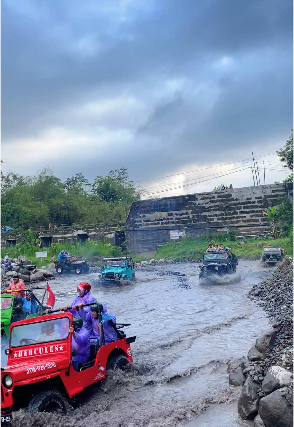 Kapan mau kesini????#lavatourmerapijeep #lavatourmerapijeep #lavatourjogja #jeepmerapijogja #merapilavatour #lavatourmerapijogja #rekomendasijeepmerapi 