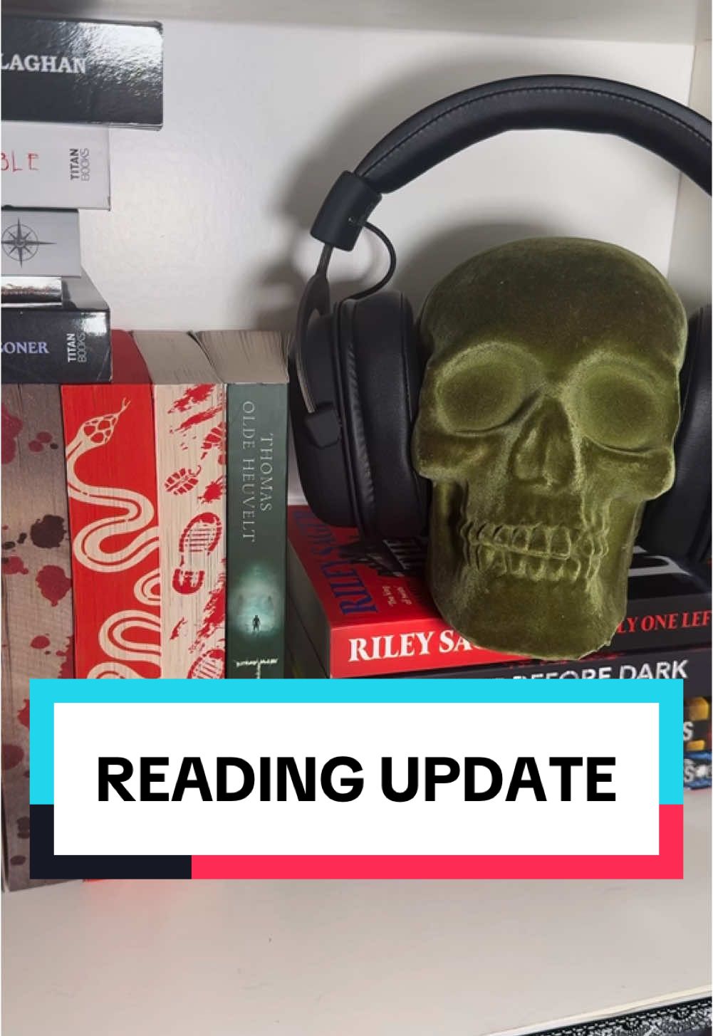 Time to start listening to Christmas Themed Books!  #readingupdate #audiobooks #audible #bookbeat #fantasticland #christmastreefarm 