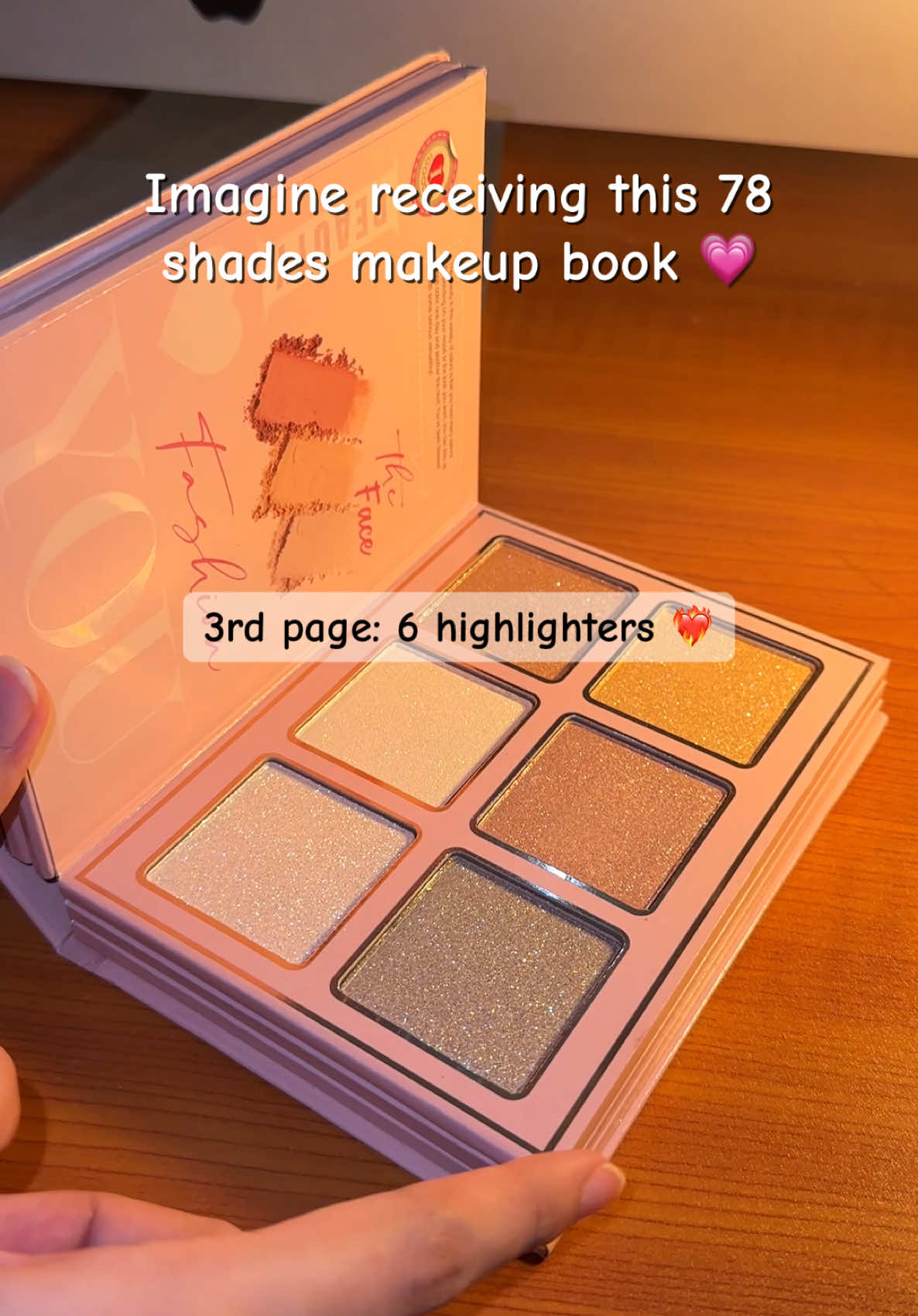 5 pages I 78 shades of complete makeup book + super pigmented = less than ₱500! 