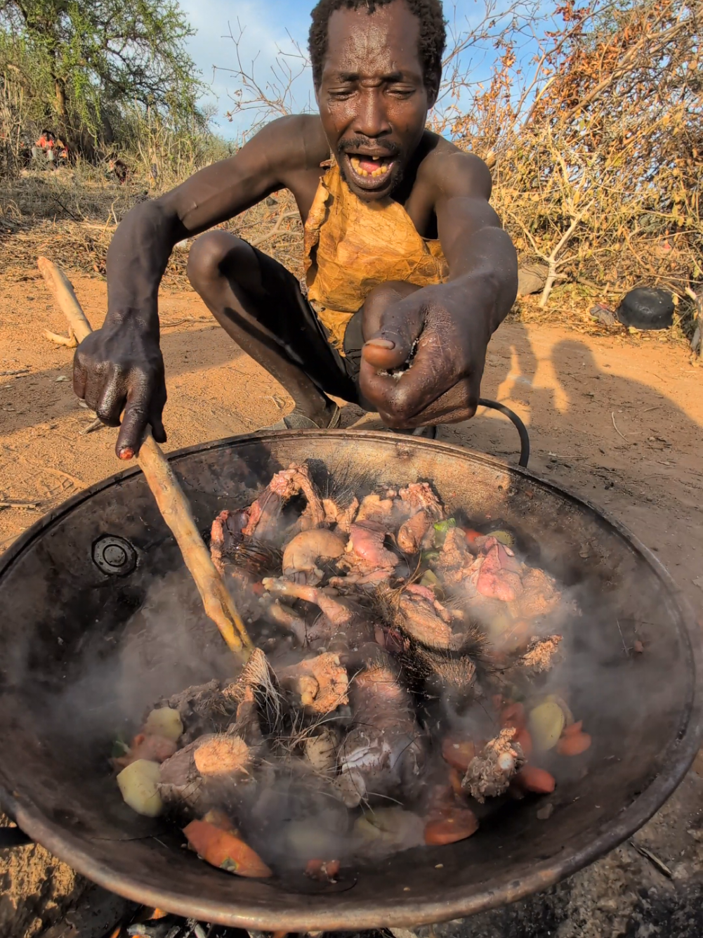 Wow This is mostly delicious food Hadza cooks for survival middle of Jungle 😲😋‼️#hadzabetribe #USA #africatribes #villagelife #tiktok 