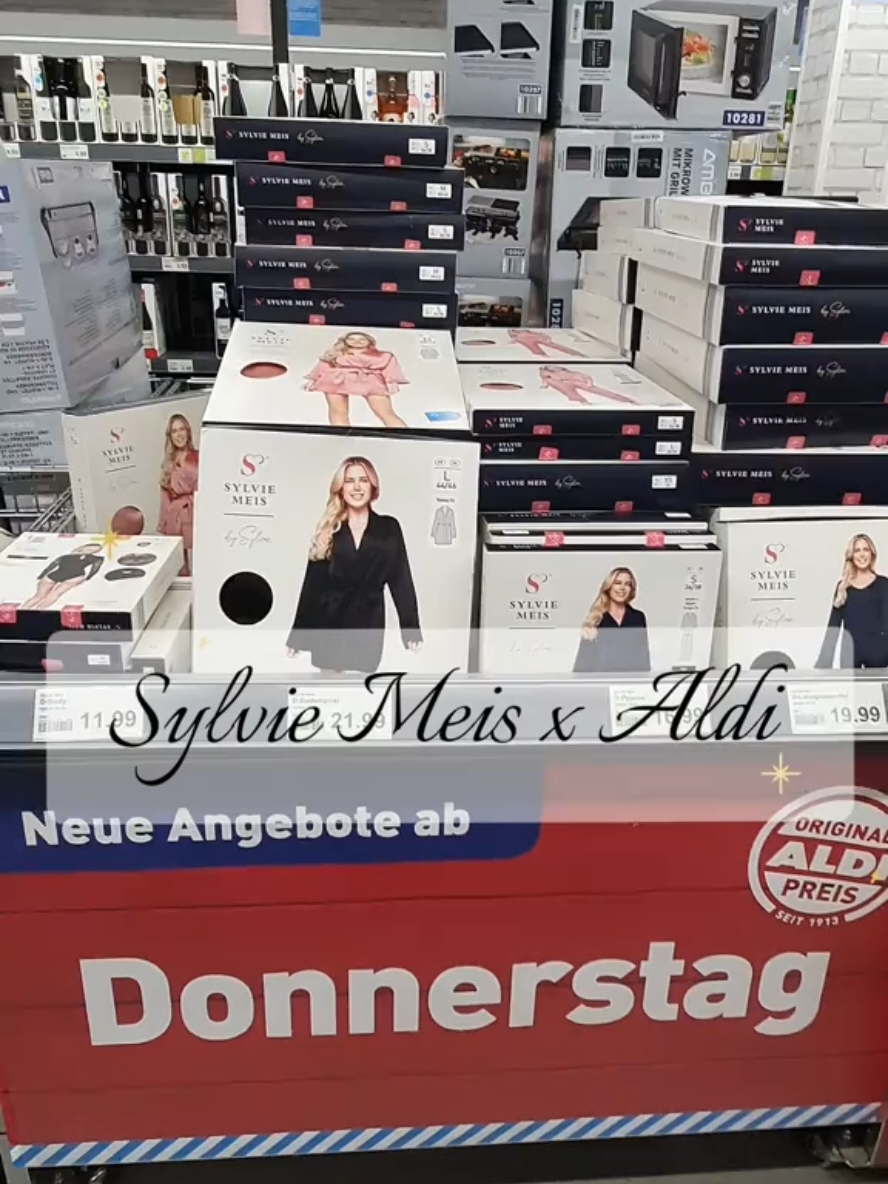 ab heute bei Aldi.  Es sind so schöne Sets  #aldi #aldifinds #alditiktok #aldisüd  #aldifinds #aldihaul #aldihack #vira  #aldinord  #aldifashion #sylviemeis #sylvie #new #newtrend #fashion #fashiontiktok #fashionhacks #fashionstyle #styletips #styleinspo #stylehacks #stylehack #inspo #glitter #glitzer #OOTD #outfit #haul #haultok #fashionhaul #ahopping #goviral #viral_video #kleid #outfitoftheday #glitzerkleid #outfit #outfitinspo #outside #finds #find  #outfitinspiration #inspiration #outfitsinspo #outfitideas #blogger #bloggerstyle #stiefel #boots #shoestyle #shoes #style #f #fyp #foryoupage #fpyシ #news #Running #run #newyorkerfashion #asthetic #shoppingaddict #girls #girl #datenight #datenightoutfit #girlsnight #girlsnightout #therapy #therapie #girlstherapy #christmas #Christma #weihnachten #silvester #look #silvesterlook #glitter #beauty #tik_tok #glitterlook #looks #christmasoutfit #girltherapyideas #girlthings #girlsbelike #addiction @ALDI Nord 