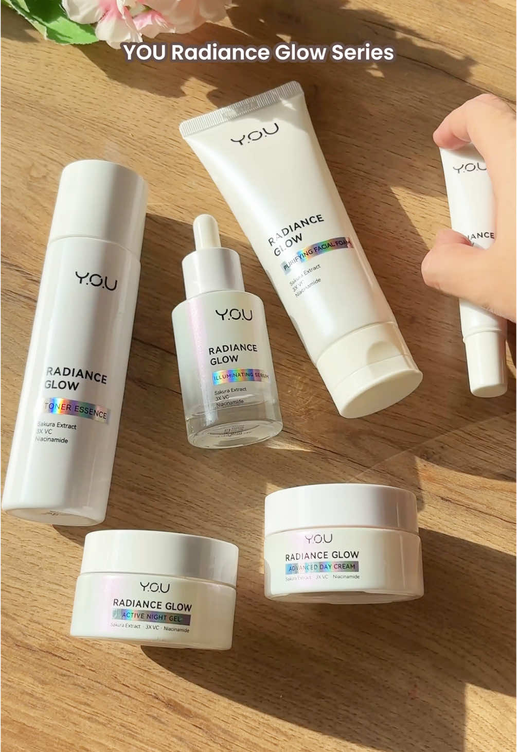 Rahasia kulit glowing? Y.O.U Radiance Glow Series jawabannya✨ Coba kasih tau MinYOU kalian punya yang mana?😍🫵🏻🤍 #CaringGlow #YOURadianceGlow #YOUSkincare #YOULongLastingBeauty #Skincare 