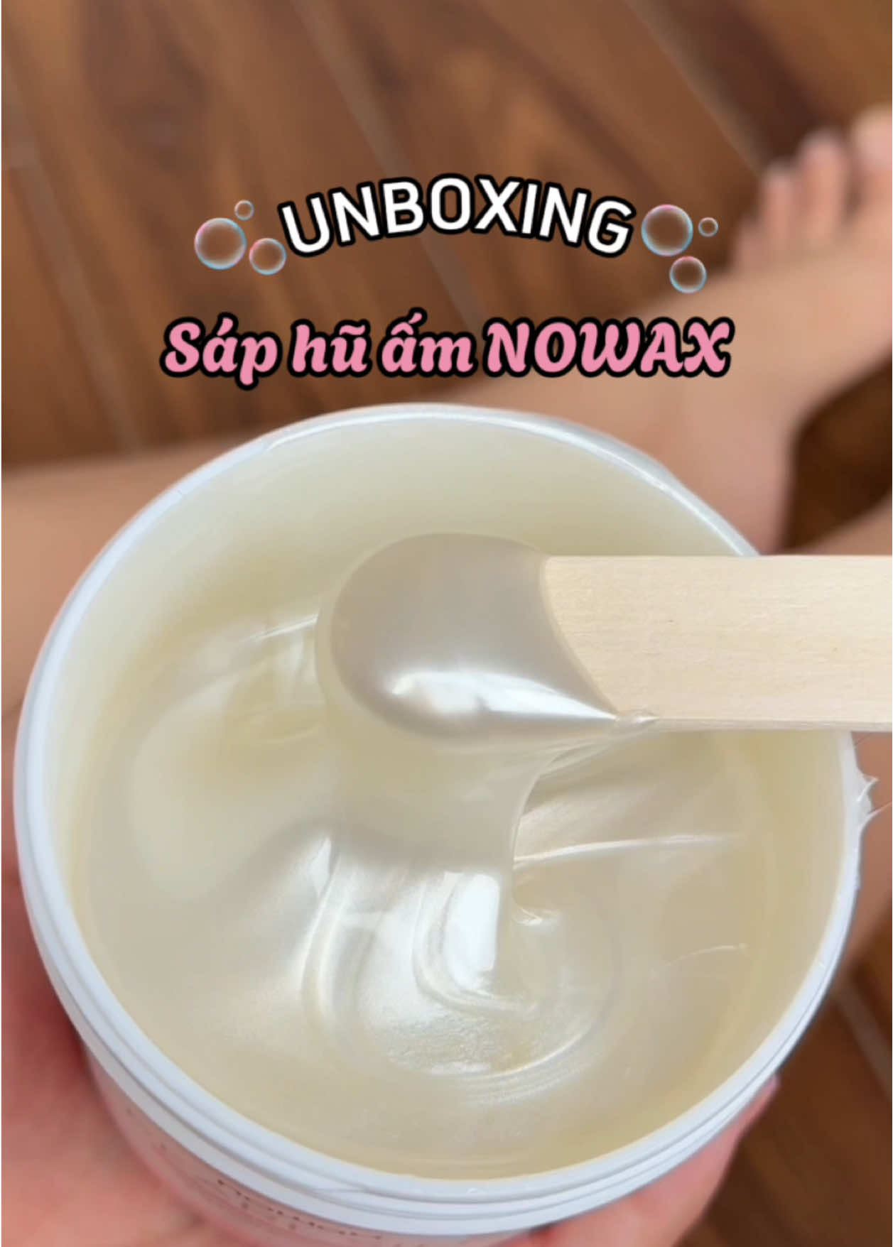 Dân chơi hệ wax nhất định phải thử Sáp wax ấm Nowax rồiii Chưa hết mê mệt về màu sáp nhũ ngọc trai lấp lánh đá mê tiếp chất sáp siêu bám lông. #nowaxvietnam #nowax #sapwaxnowax #sapwaxam #kemduongsauwax #waxing #skincareroutine 