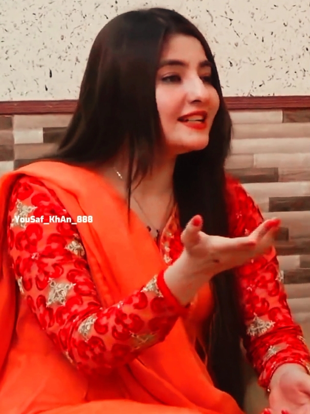 Topay da Pokhtano de we pa sar🥰 #bigfan #Gulpanra #pashtosong #pashtotapy #🌹gp☘️fan💞club✌️ #pashtopoetry #pashtoshayari #pashtoghazal Acholai de waskat da Pekhawar Allah gawa da che pa dunya bade war na kam 