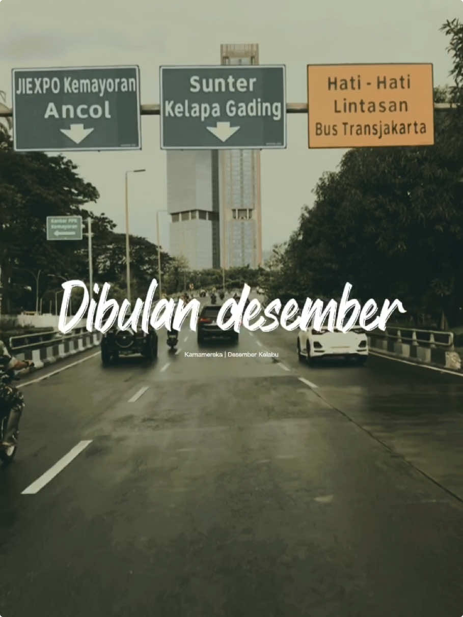 Desember  #CapCut #fyp #fypシ #fypdongggggggg #cimematic #karnamereka #desember #kemayoran #hujan #hujanderas 