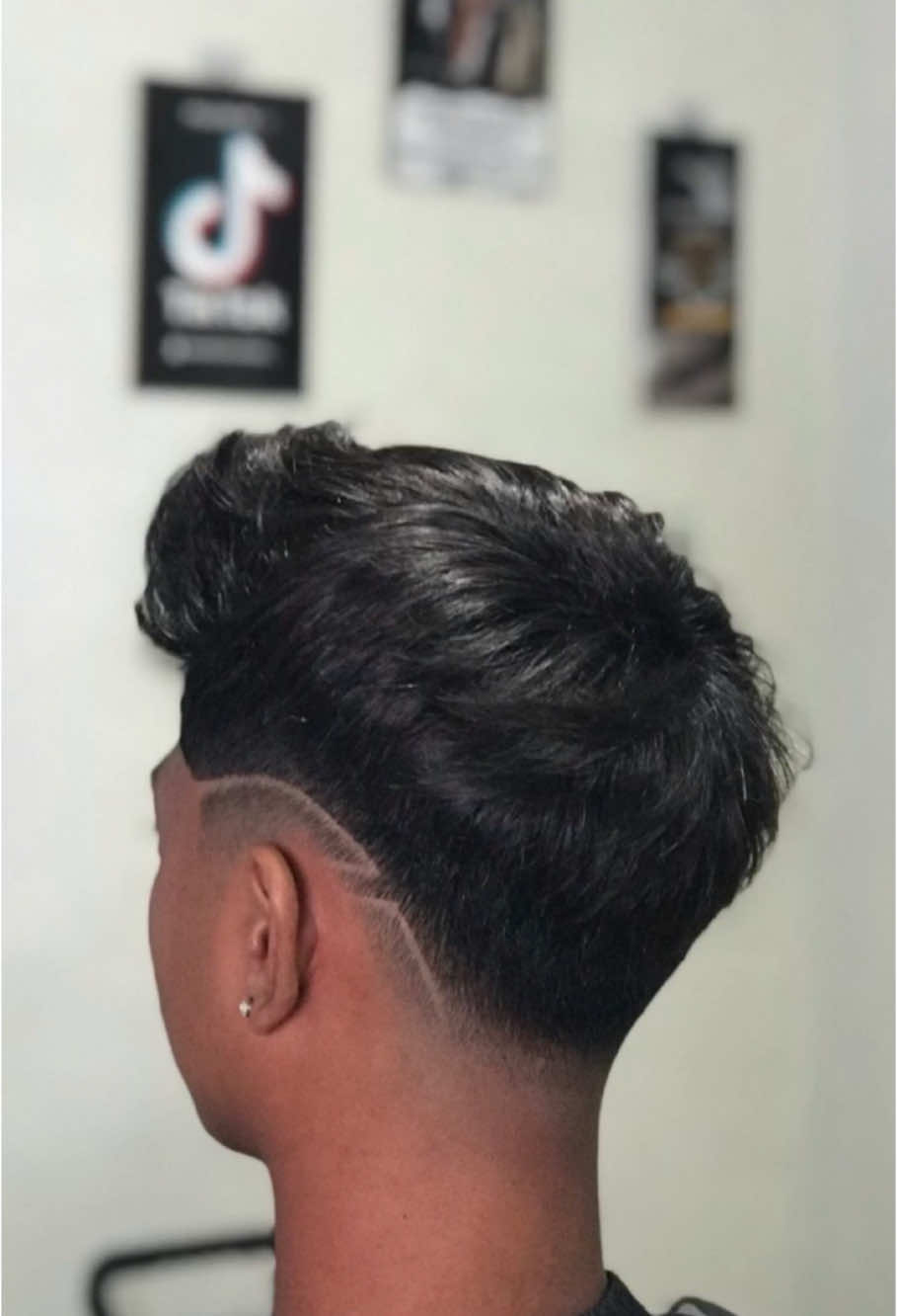 Mau kece? wajib coba model ini🔥#barbershoptrucuk #barbershopklaten #homebarberstudio #lowfade 