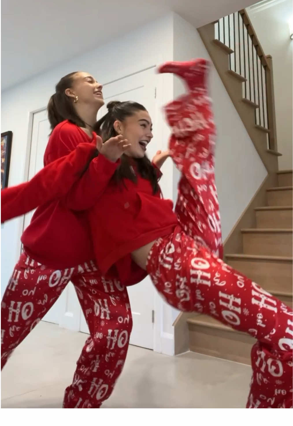 DC: @Kaia Harding  🎄🌟 Toujours en pyjamas de Noël, toujours là pour partager un peu de magie et de bonne humeur! ✨ Dansez avec nous et laissez l’esprit des fêtes illuminer votre journée! ❤️💃 #ChristmasVibes ————————— 🎄🌟 Still in our Christmas PJs, still here to spread joy and holiday magic! ✨ Dance with us and let the festive spirit brighten your day! ❤️💃  We are @Ophé and @annflo_begin , the happy sisters and dancers from Québec, Canada 🇨🇦! Follow us for your daily dose of smiles, moves, and positivity 🌟 Nous sommes là pour partager notre passion en français et en anglais! #HolidayHappiness #ChristmasDance #HolidayVibes #DanceChallenge #ChristmasJoy #fyp 