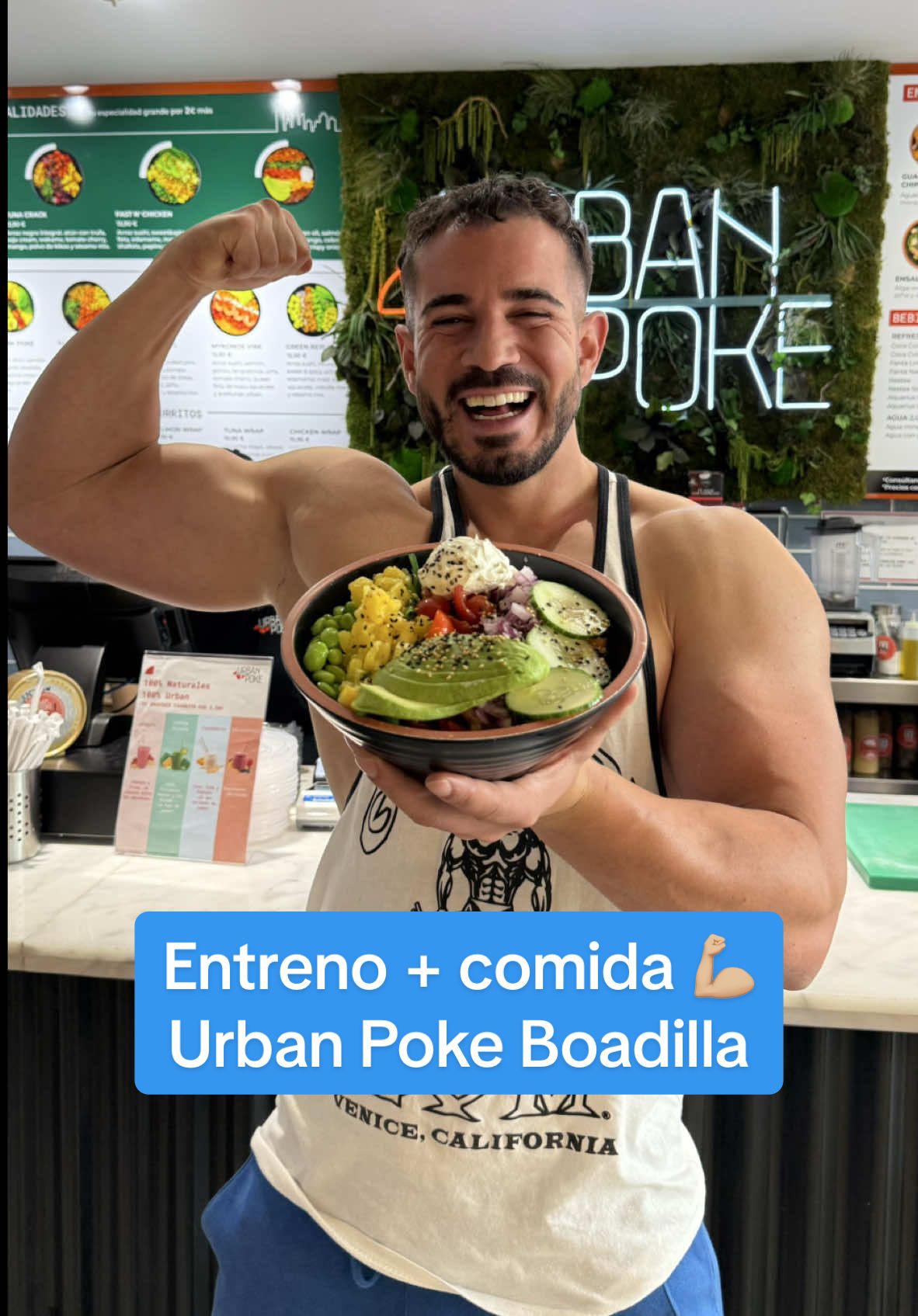 Cuando de postentreno prefieres un Poke a un batido de proteinas 💪🏼  Soy amante de los Pokes y los de Urban Poke están de maravilla; ESTA es mi COMBINACIÓN FAVORITA. Sana, fitness, rica y perfecta tras darle duro a los hierros. Fui al local que tienen en Boadilla del Monte (Madrid)  #poke #boadilladelmonte #urbanpoke 