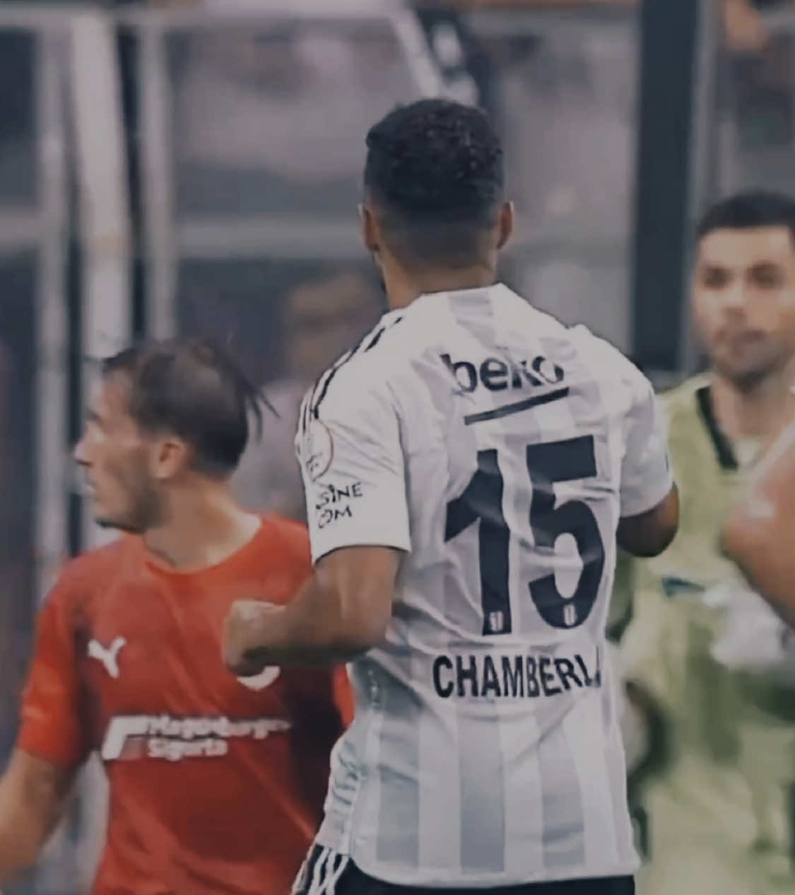 yine derbi tekrar oxlade :) #bjk#chamberlain#kesfet#kesfetteyiz#kesfetbeniöneçıkart#kesfetedüş