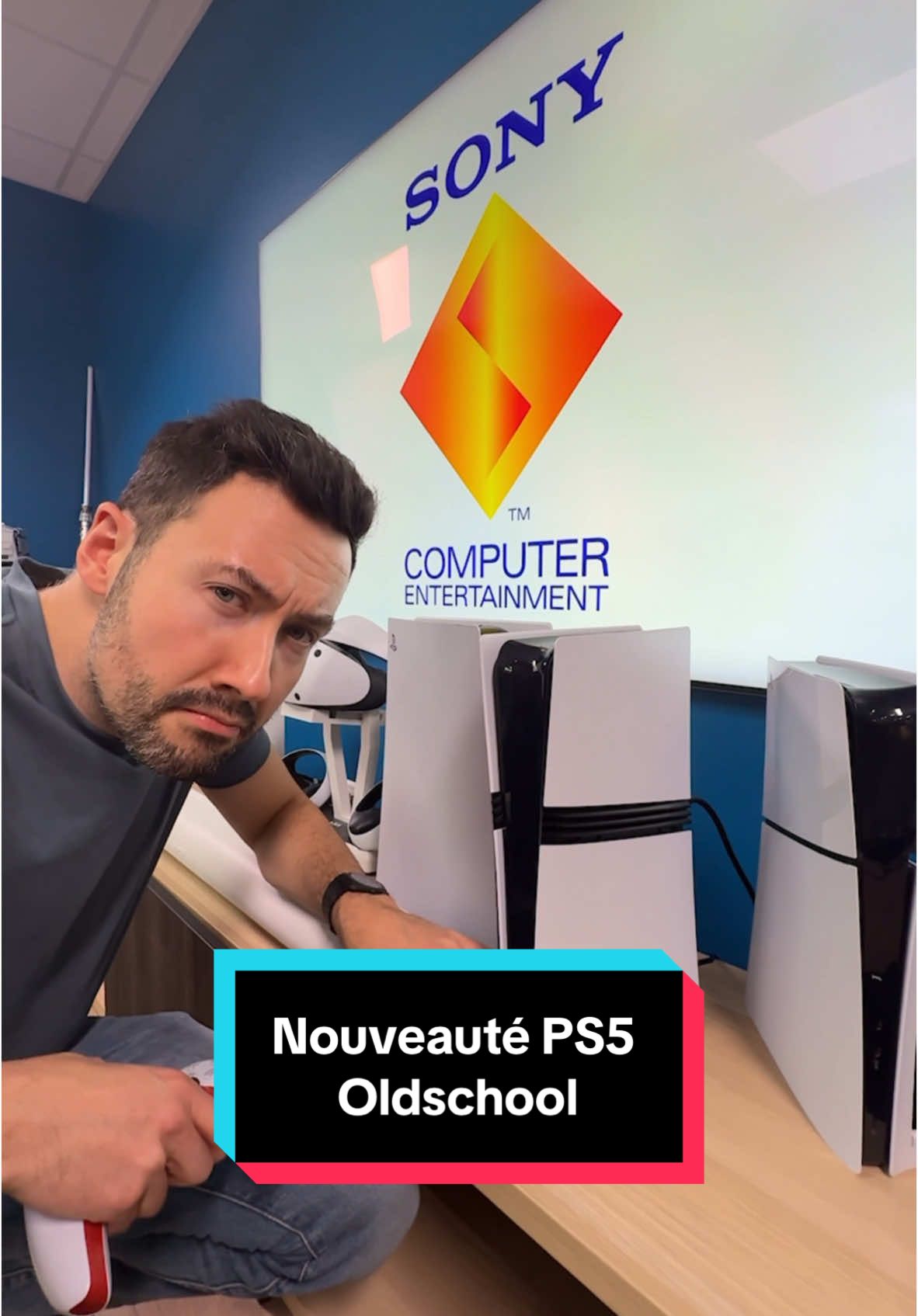 Faites un bond dans le passé et redécouvrez l’intro de la PS1 directement sur votre PS5 ! En plus vous avez les thèmes des différentes consoles @PlayStation France disponibles pour une durée limitée ✨🎮 J’adore !  #ps5 #playstation #ps5pro