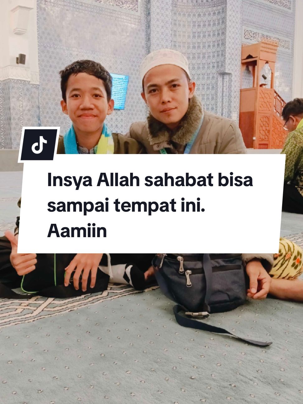 Insya Allah Sahabat semuanya bisa sampai tempat ini. Aamiin  Masjid Areesh, yang terkadang disebut sebagai Masjid Badar, dibangun di tempat di mana tenda Nabi didirikan selama Perang Badar .  Lokasi ini adalah tempat pertempuran itu diperingati. Pada tahun 624 M, 313 Muslim dan 1000 orang Quraisy dari Mekkah terlibat dalam pertempuran pertama mereka di medan perang  Hikmah 