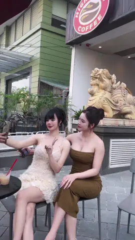Chờ mãi ko thấy tên Em Hiền 😜