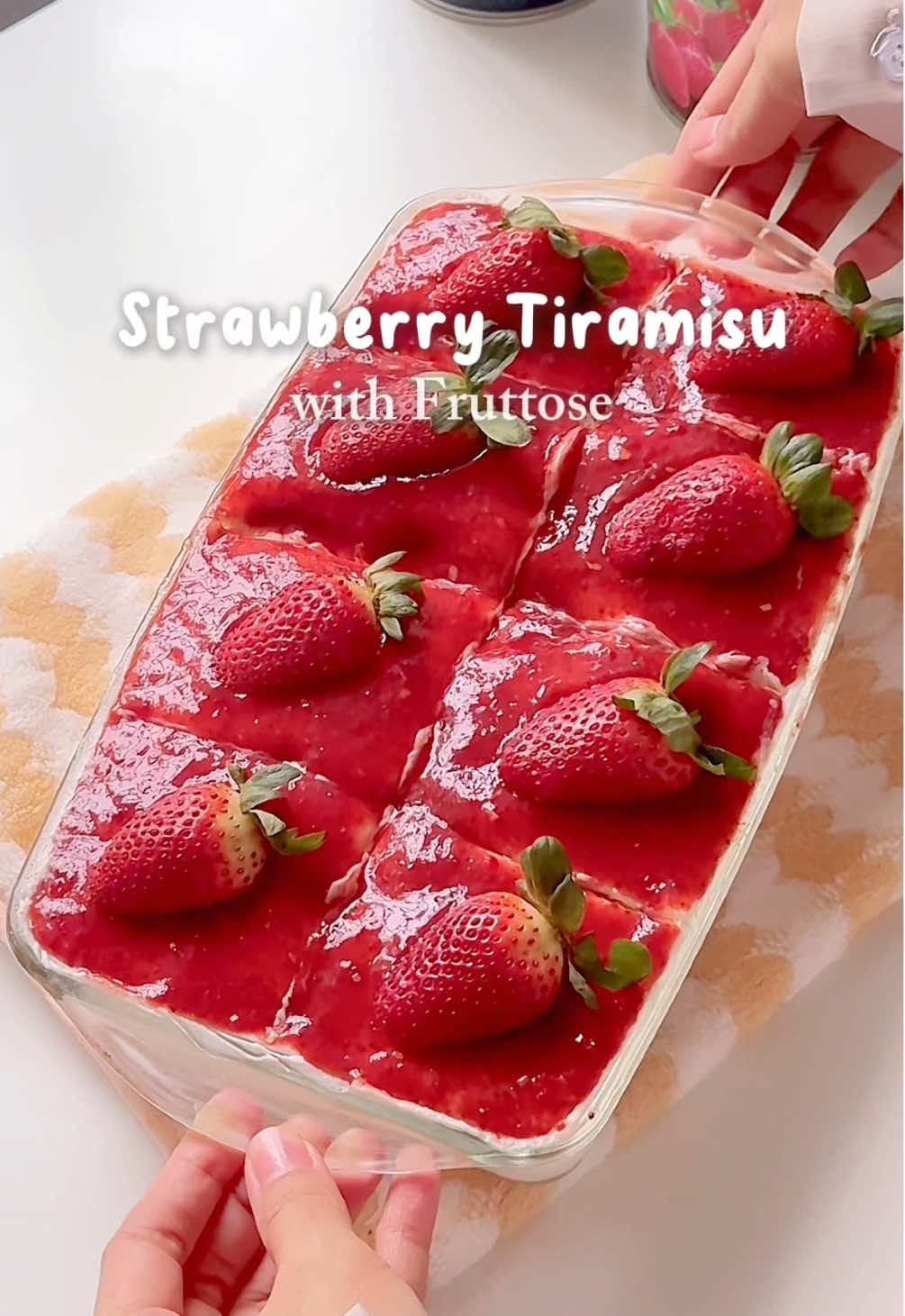 Who wants some Strawberry Tir-a-miss-u 🙆🏻‍♀️  @Fruttose Malaysia  ~Cream cheese Layer~ 1. 500g mascarpone cheese 2. 400ml whipping cream 3. 2 tbsp Fruttose Strawberry 4. 150g powdered/icing sugar (100g for less sweet) 5. Lady fingers  6. Strawberry milk 7. 1 tbsp Fruttose Strawberry 8. Fresh strawberry ~Strawberrry Glaze~ 1. 4 tbsp Fruttose Strawberry (blended) 2. 1 tbsp water #fruttosemalaysia #fruttosefilling #strawberrycake #strawberry #tiramisucake 