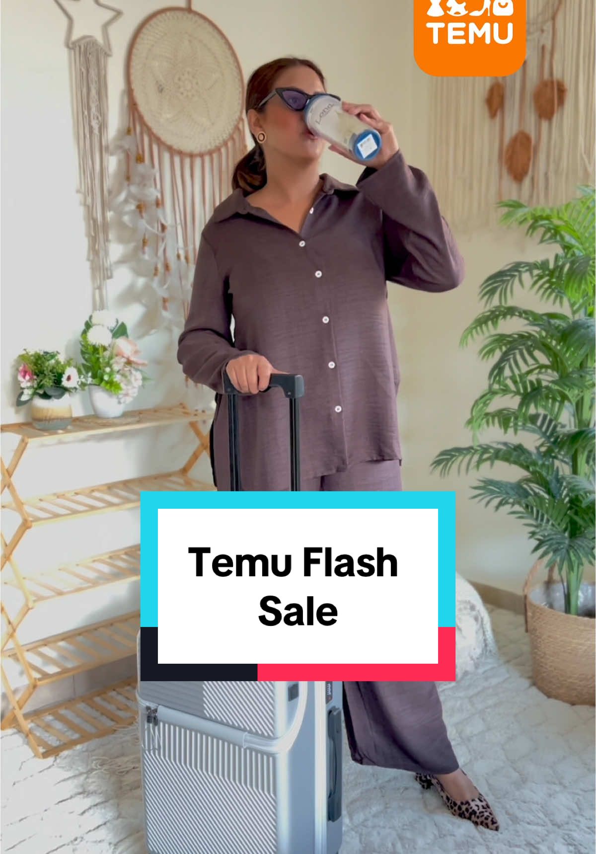 Temu flash sale finds @Temu #temufinds #temuhaul #temuflashsale #flashsaletemu #temushopping #mamtasachdeva #travelwithmamta #ugc #ugccreator #traveler #travelguide #travelaccessories #travelbag #fyp #foryoupage #travelfinds 