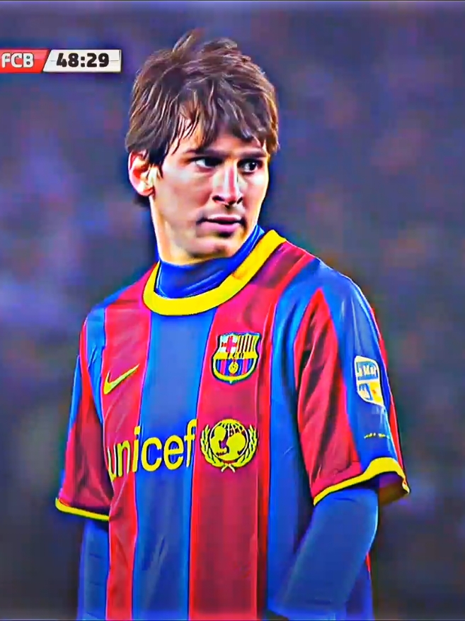 Messi ❤️‍🩹🥹#foryoupage #messi #argentina #barcelona #football #foryou #trending #trending #trending #foryoupage #unfrezzmyaccount #torikul_vai_11 @For You @TikTok Bangladesh 