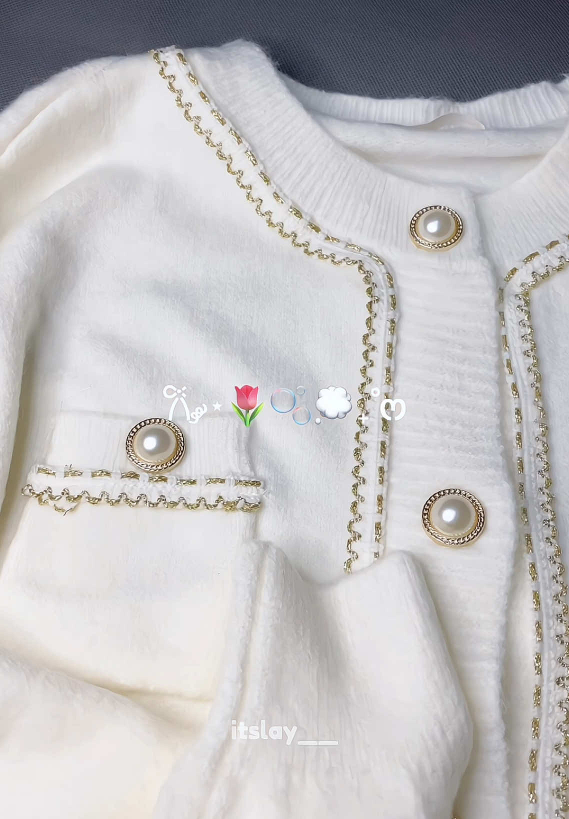 tetep stylish dan ngga kedinginan lagi kalo musim dingin ❄️✨ #cardigankoreanstyle #cardigan #cardiganrajut #cardiganwanita #outfitwinter #inspooutfit #cardiganwol #koreanstyle 