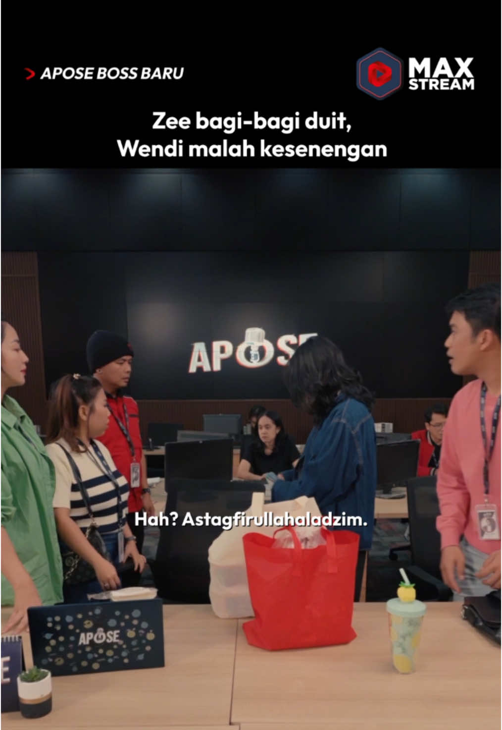 Bisa kali minta dua lembar mah 👀 #MAXStream #MAXStreamOriginal #MAXStreamStudios #SemuaAdaCerita #NonStopNonton #NontonTerusss #AposeBossBaru #Apose