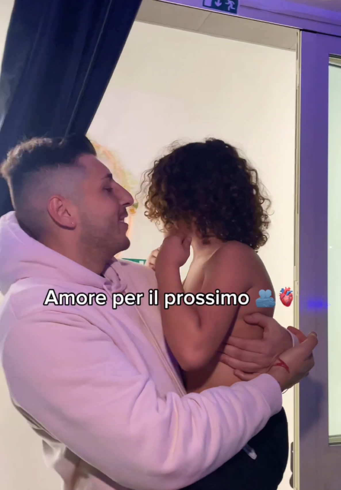 Nessuna emozione, solo il cuore che batte a mille ❤ 📍Via delle Terme 12, Misterbianco, CT 🎬 AG.marketingdigitale  #danzaaerea  #acrobaticaaerea #allenamentofemminile #palestramalùh24 