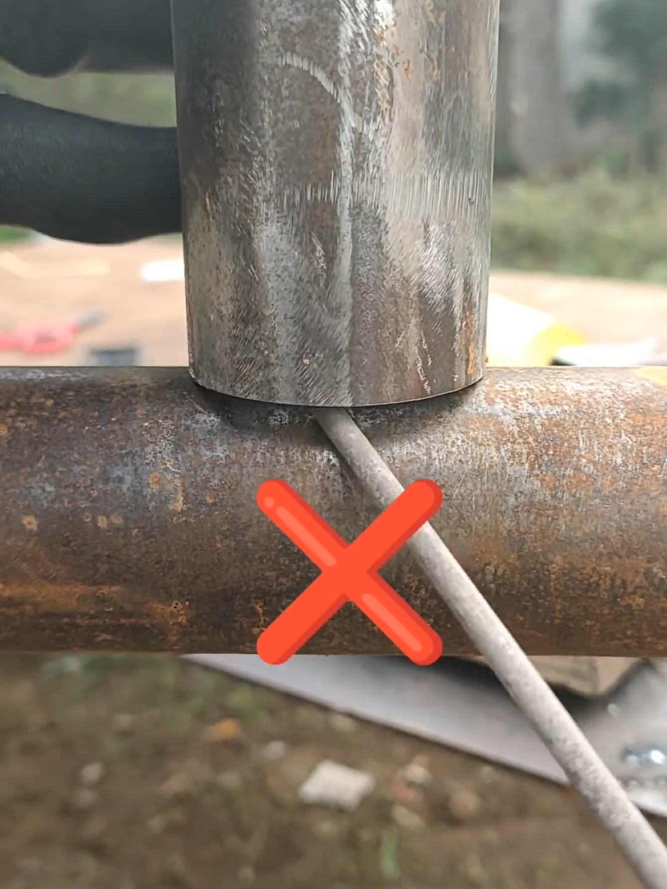 Hope it is useful!!! tricks for making 90 degree joints in round pipes #creative #welder #art #fabrication #weldingtools #technique #weldingart #thinmetal #metalworking #weldinglife #weldingtiktok #weldernation #weldingschool #perfectwelding #howtoweld #welding #weldingcreativetools #idea #DIY 