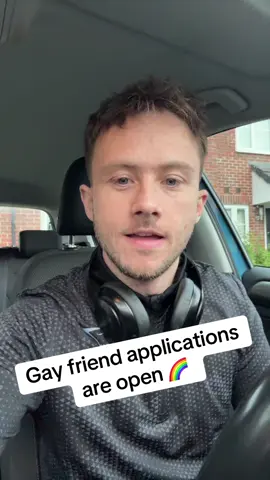 CVs please 💁‍♂️  #gay #fyp #gayfriends #friendapplications 